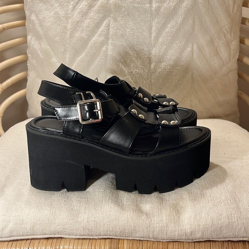 Platform sandals new